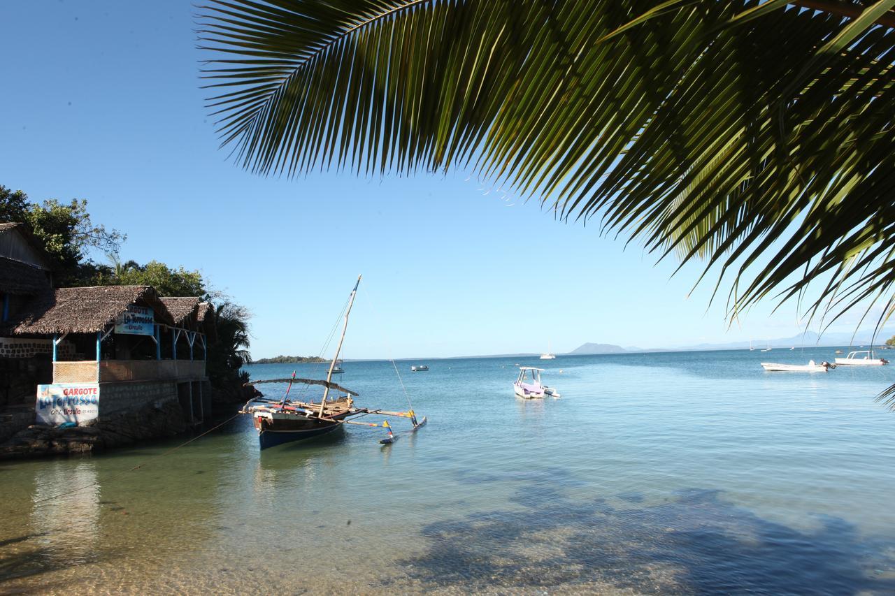 Chez Yolande Hotel Ampangorinana ภายนอก รูปภาพ